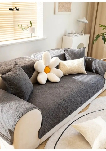 JESMARY – XƯỞNG SẢN XUẤT GỐI TỰA GHẾ SOFA NGHỆ THUẬT, TẠO DẤU ẤN CẢM XÚC CHO KHÔNG GIAN SỐNG ĐẲNG CẤP TẠI HỒ CHÍ MINH